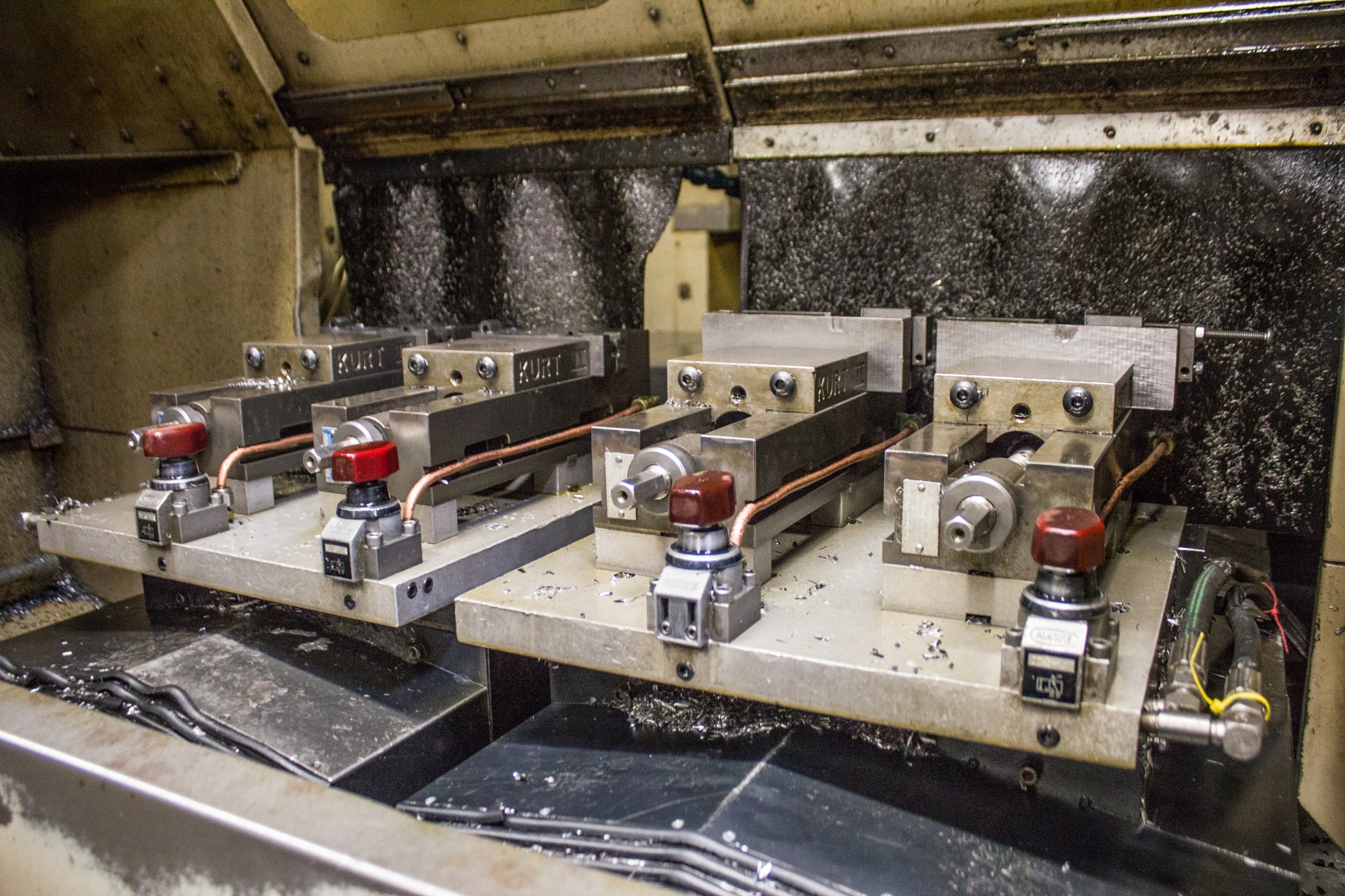 Parallel Pallet Machining Center with Hydraulic Clamping System